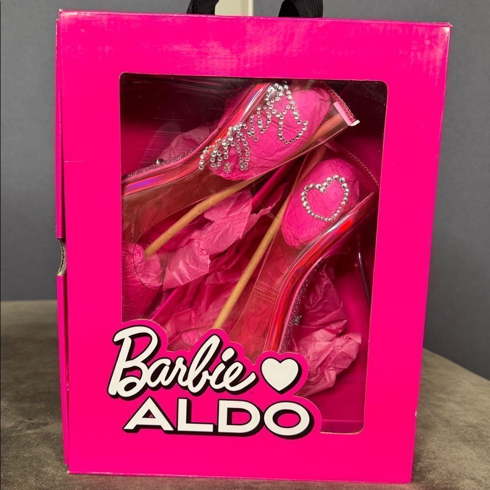Barbie x ALDO Barbiestessy Collection Pink Translucent Pointed Toe Pumps 9 NEW - Picture 3 of 16